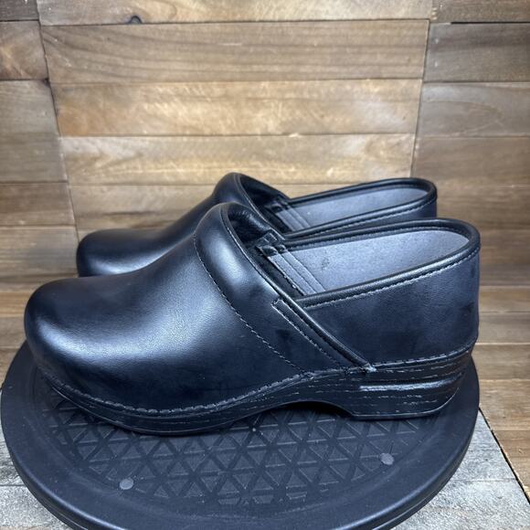 Dansko Womens Size US 7 Eur 37 Professional Black Leather Clogs NO INSOLES - Picture 3 of 10